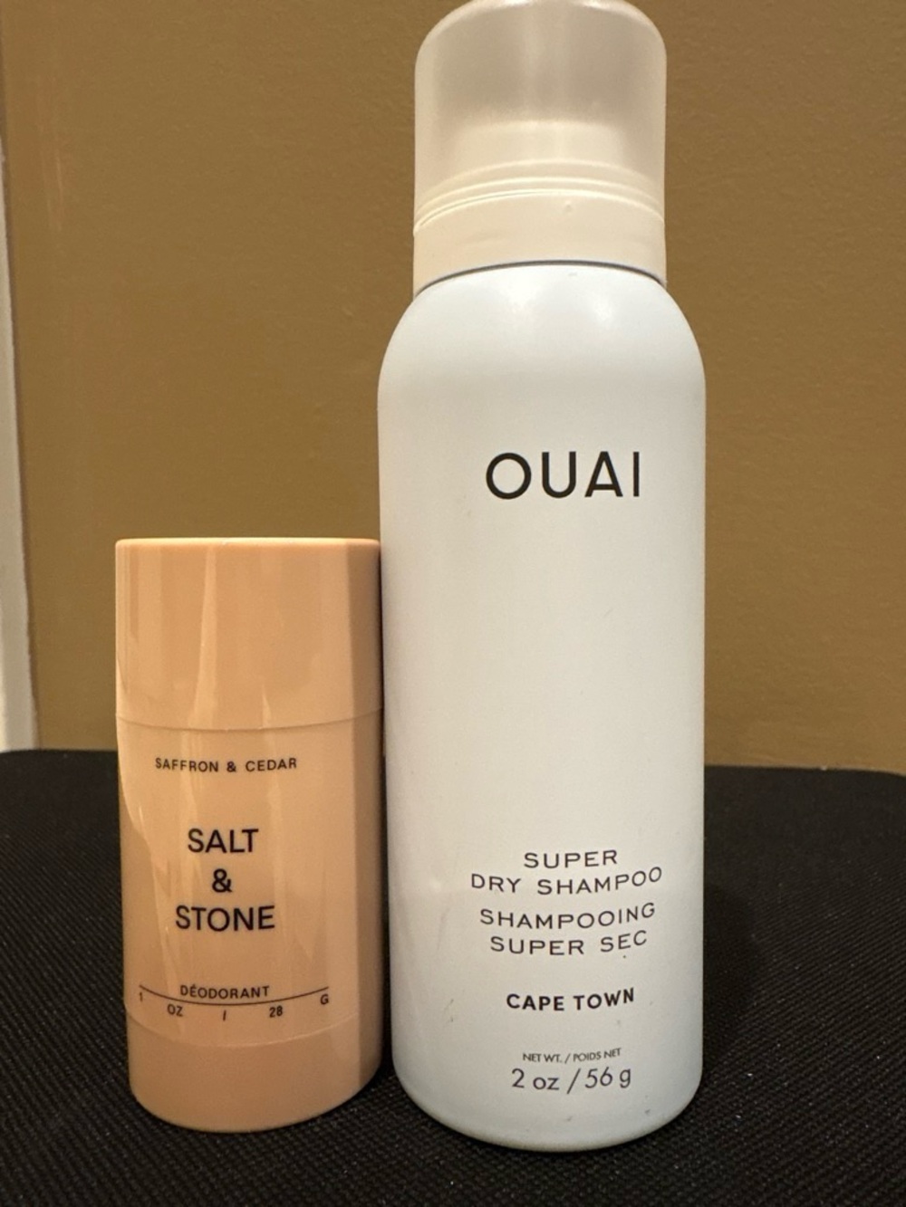 OUAI Super Dry Shampoo (White) & Peach Accent
